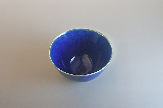 茶碗　青