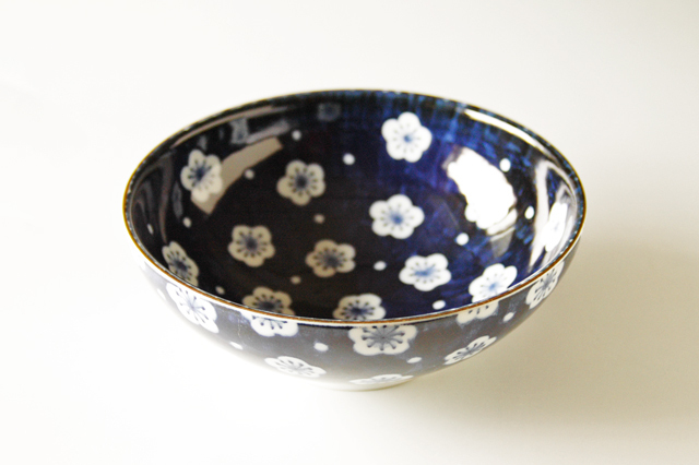 美濃焼】たっぷり！福福梅紋麺鉢 冷麺・サラダに 径21cm×高