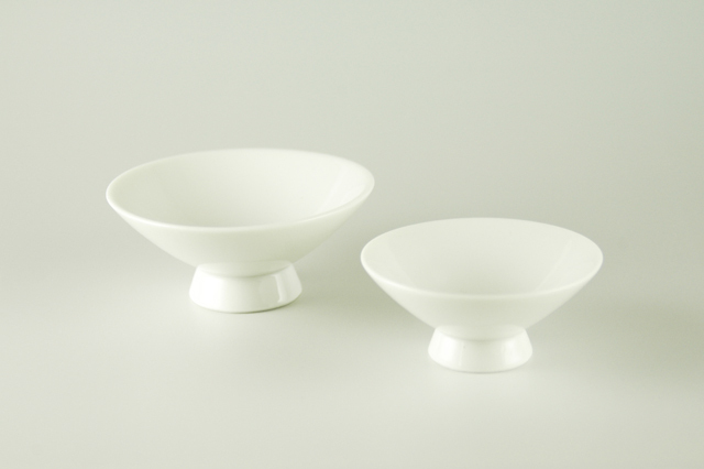 新形状 【美濃焼】白無地 高台盃 大 径8cm×高さ3．5cm