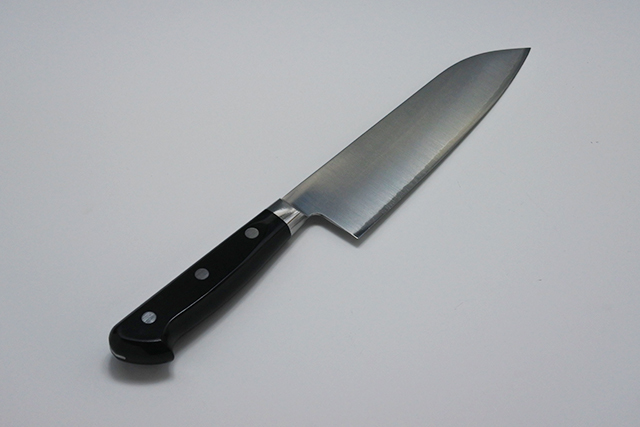 高村刃物 TAKAMURA VG10 文化包丁 170mm 楽天市場】高村刃物 V10鋼 スペシャル 磨き 三徳包丁 170mm 口金