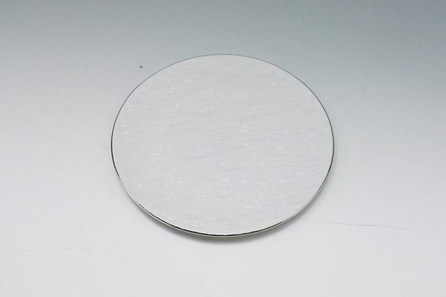 銀のブラシストローク模様の白い皿 約36cm 美濃焼】渕銀 白岩肌フラット丸皿 直径17／19／22／25cm