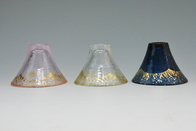 ガラス】金彩 富士山盃 直径7．7cm×高さ5．5cm