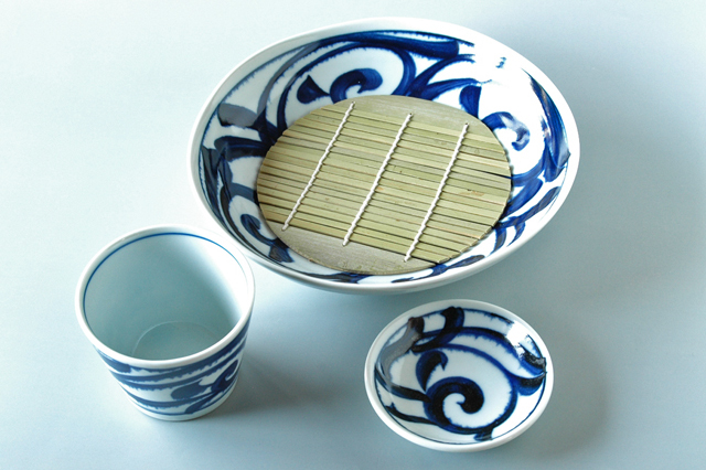 そば・うどんに】美濃焼 砥部唐草そばセット 皿・すだれ・猪口・薬味小皿