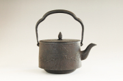 鉄瓶 castiron kettles