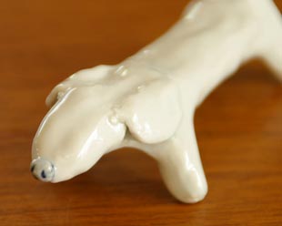 砥部焼・雲石窯　砥部焼犬のハクちゃんの顔