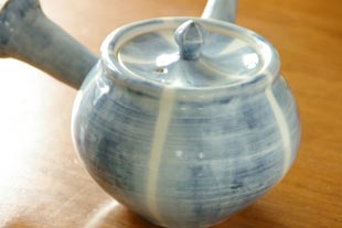 砥部焼・山中窯　はくせんの急須