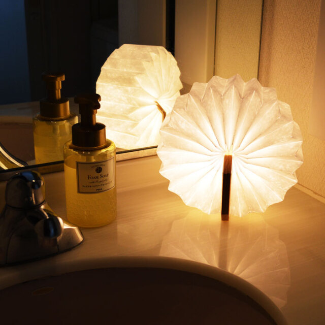 誕生日プレゼントや新築祝いなどに名入れ アコーディオンLEDライト