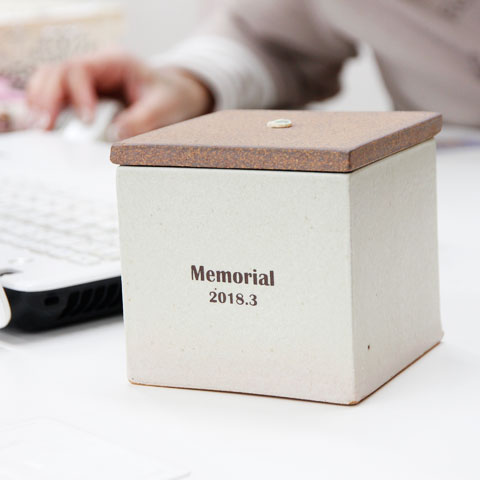 誕生日プレゼントや結婚記念日におすすめの信楽焼　名入れ 小箱 Angel