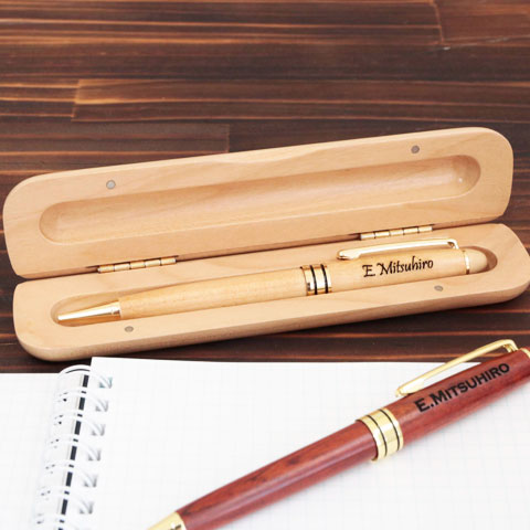 誕生日プレゼントや結婚記念日に木製　名入れボールペン＆ウッドケース付き