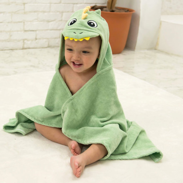 出産祝いのプレゼントにピッタリ！名前入り 出産祝い フード付きバスタオル