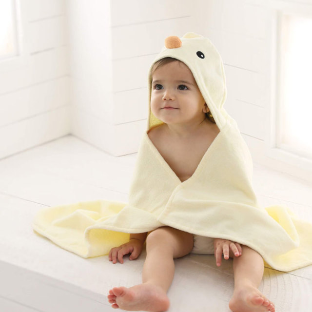 出産祝いのプレゼントにピッタリ！名前入り 出産祝い フード付きバスタオル