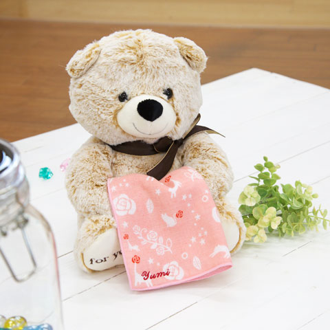 名入れ刺繍ハンカチ　今治うまれのハンカチ+ima ＆ くまのマックスは出産祝いや結婚祝いに