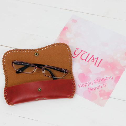 誕生日や両親への贈り物に・メガネケースMusutangと名入れ メガネ拭き
