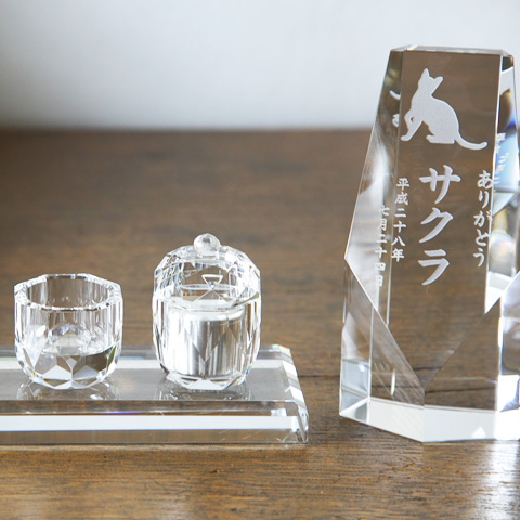 メモリアルクリスタル　ペンタゴン　手元供養+仏器・茶湯器セット