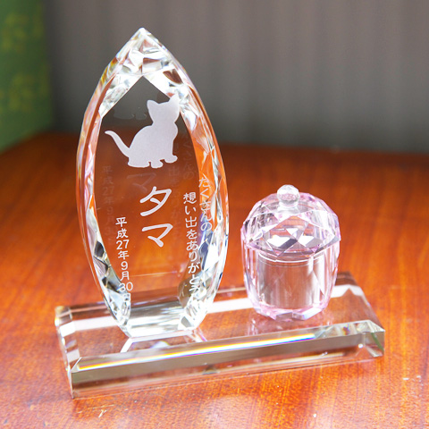 メモリアルクリスタル　コーン　クリア　手元供養セット（仏器膳付き）