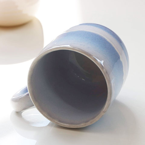 オリジナル木箱入り 萩焼 マグカップ さざなみ　Laser[手描き・オリジナルデザイン]