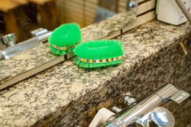 カラータワシ業務サイズ中型、銭湯や漬物工場に食品工場などに安心、安全な国産品