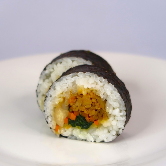 かるなぁ VEGANキンパ太巻き