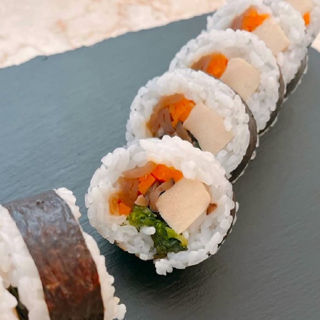 かるなぁ 精進太巻き寿司