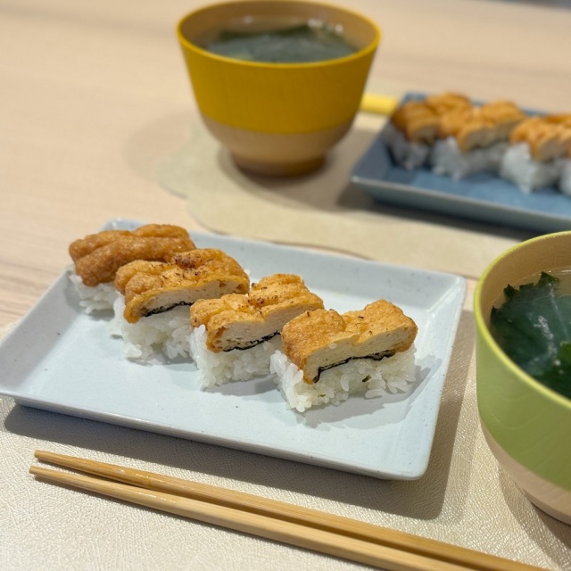 かるなぁ ゆばと豆腐の炙り蒲焼き寿司