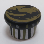 【猫柄】カツミアート（松下カツミ)木製品：ウッドボックス（D）陰陽猫-黒