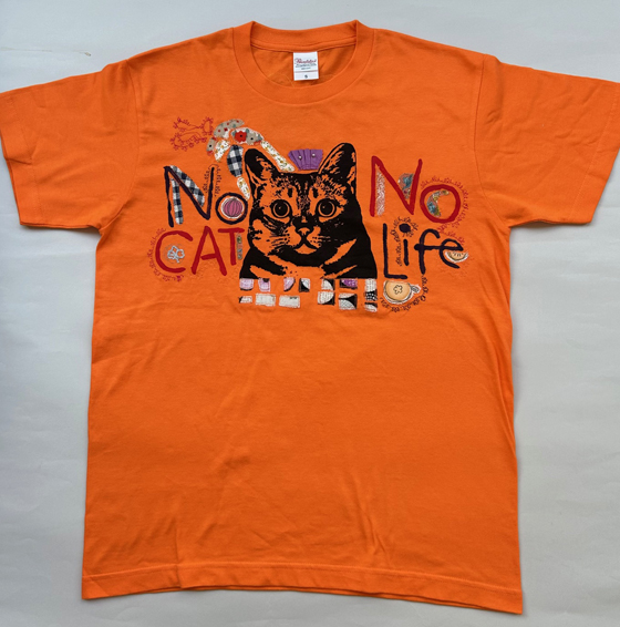 【猫柄】カツミアート（松下カツミ）ワンオフT-シャツ：Style.031（Sサイズ）