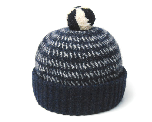 cableami　ケーブルアミ　ボンボン付きアルパカニットキャップ 　ネイビー