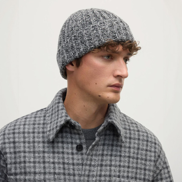 イギリス Johnstons of Elgin(ジョンストンズ) カシミアリブニット