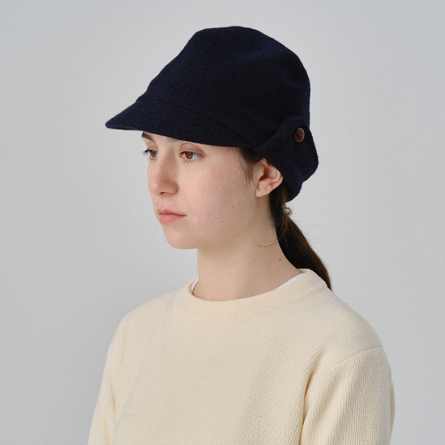 NINE TAILOR　ナインテイラー　ウールフライトキャップ　Epazote Cap　モデル画像