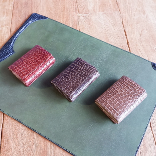 専用 新品 レザージュエルズ 三つ折り財布 リアルクロコダイル ロゴ