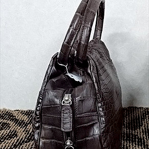 エキゾチックレザーアイテム