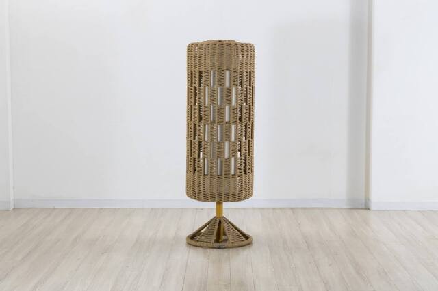 カユスタイル　フロアライト　シェード　床置き　アイアン脚 カユスタイルフロアライトシェード床置きアイアン脚