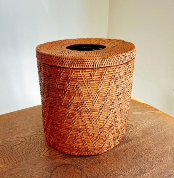 アタ製　ふた付き筒型くずかご／ダストボックス／収納ボックス／小物入れ／鉢カバー（直径24cm×高さ25cm／ふたが取り外せるタイプ／模様編み）AT257