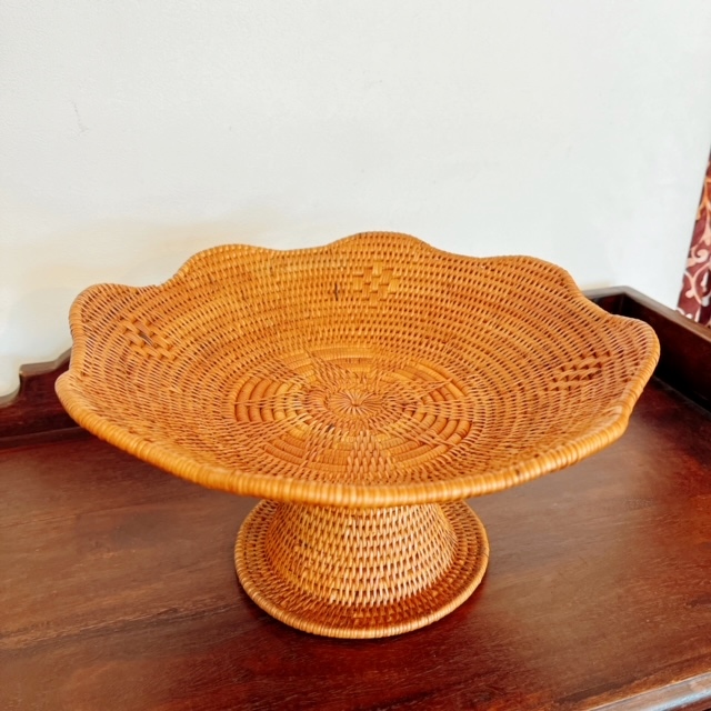 アタ製・フルーツコンポート／足付きのお皿・バスケット／コンポート／トレイ（最大直径25cm×高さ13cm　模様編み）AT269