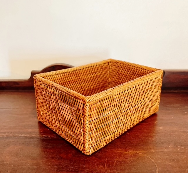 アタ製・小物入れ／カトラリーケース／コースターケース／ウエットティッシュ入れ／文房具入れ（約17×12×高さ8cm・蓋なし）AT285