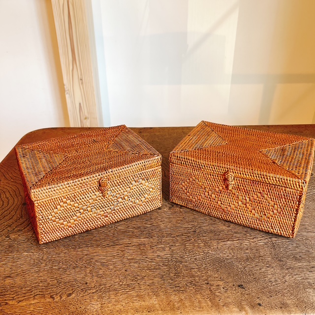 【アウトレット】アタ製・蓋付きウェットティッシュ収納ボックス／小物入れ（20×15×高さ10cm）AT340a