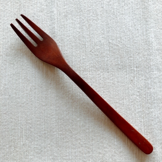 天然木・サウォ製フォーク（Lサイズ・約21cm）WT007