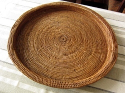 アタ製・円型おぼん／ラウンドトレイ（縁付き　直径33cm×高さ3cm）AT075