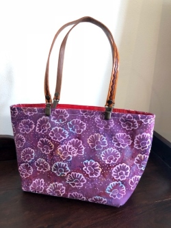 バティックバッグ／トートバッグ（ジャワ更紗・バティックチャップ（型押し染め）／Sサイズ）BB002