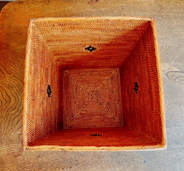 アタ製 角型くずかご／鉢カバー／植木鉢カバー（最大24cm×24cm