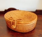 アタ製ふた付きオーバルボックス（楕円形・アタのリボン留め／平編み）AT189