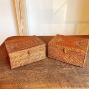 【アウトレット】アタ製・蓋付きウェットティッシュ収納ボックス／小物入れ（20×15×高さ10cm）AT340a