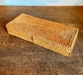 アタ製・ふた付きカトラリーケース（28×12×高さ5cm／蝶つがい付きタイプ）AT121
