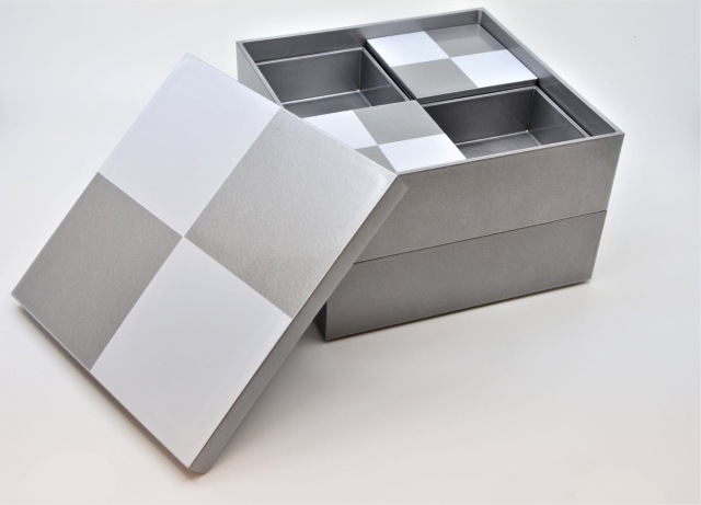 重箱 新商品》JUBAKO/重箱/市松3.1二段中子重(銀)(A)KZ2973A≪Kaze