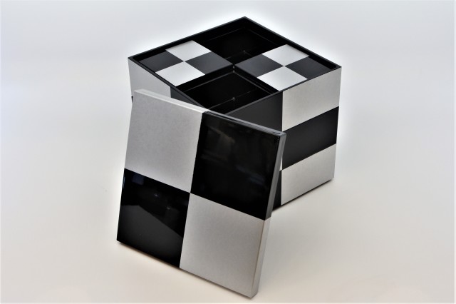 新商品》JUBAKO/重箱/市松SILVER2.3二段中子重（黒）(A)KZ2966A≪Kaze