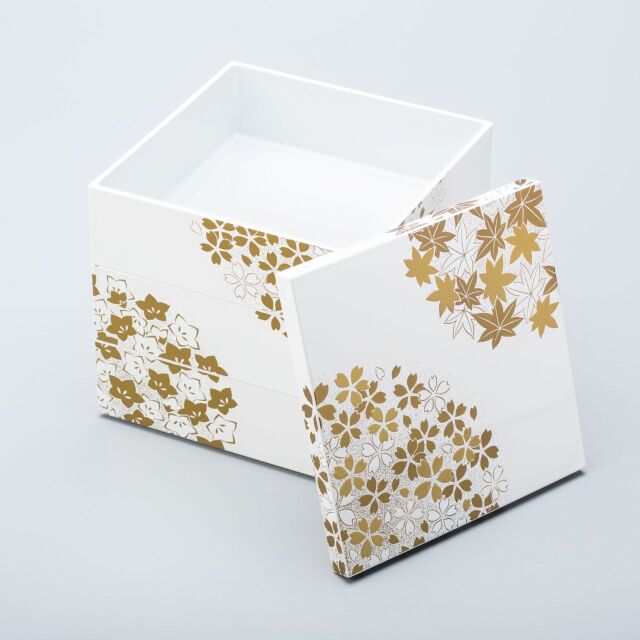 美しい日本の四季を白い重箱に・・・