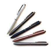 ボールペン アクロドライブ