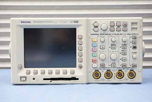 Tektronix TDS3054 4ch 500MHz デジタルオシロスコープ テクトロニクス デジタルオシロスコープ TDS3054 500MHz