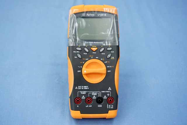 【未使用】中古　アジレント　デジタルマルチメータ　U1251B　(管理番号：R900Z-U1251B)