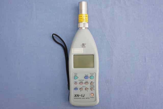 中古　リオン　超低周波音レベル計　XN-1J　(管理番号：UKK-06370)